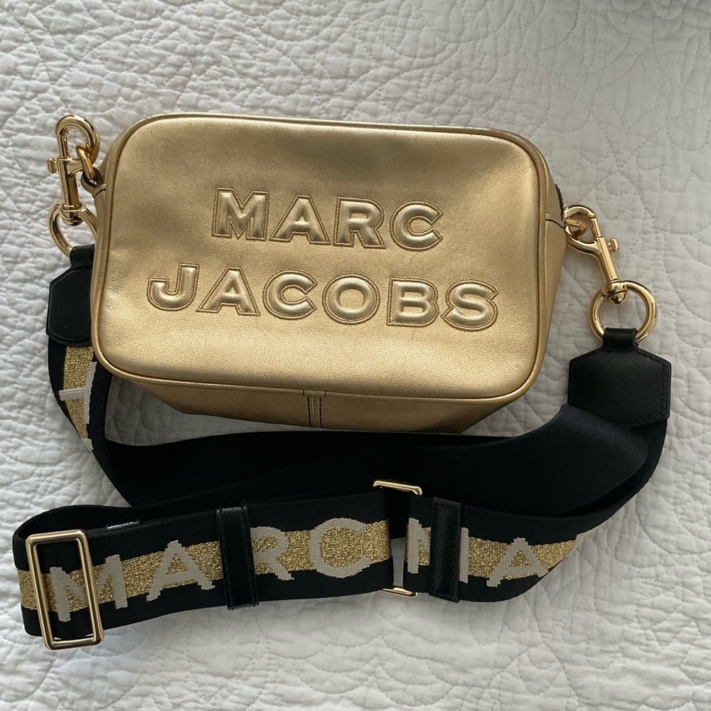 Authentic-Marc Jacobs Metallic Gold Crossbody with Black Strap-